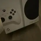 جهاز Xbox series s مستخدم بحالة جديدة جدا