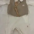 لبس رضع من 3 اشهر من العيسائي أتلبس لبسه وحده نظيف