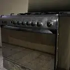 فرن شبه جديد شغال ونظيف جدا