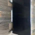 شاشة جديدة ولا فيها أي شيء لا يجي الا الصامل