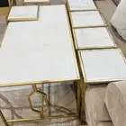 طاوله كبيره وست صغار شبه جديده ومدخل وسلة دخون وسلة قهاوي