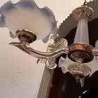 ثريات للبيع