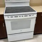 فرن جنرال الكتريك لون ابيض
