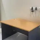 طاوله مكتبيه وكرسي وسرير نفر
