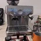 مكينة بريفل نظيفة جدا مع كامل أغراضها