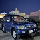 باجيرو 2001