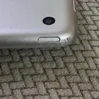 ايباد الجيل التاسع استخدام نظيف جدا الشاشه نظيفةوفيها حمايه