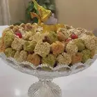 تمر محشي كيلو ونص بصحن كرستال وعبارات من اختياركم