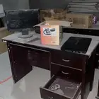 طاولات مكتب