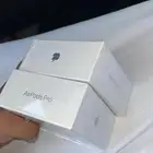 سماعه ابل ايربودز الموقع الخرج