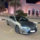 لكزس موديل 2020 ES300h نظيفة جدا