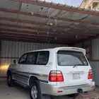 صالون لاندكروزر 2002