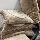 السلام عليكم ورحمة الله وبركاته عندي 12 مسنده على شكل مخده