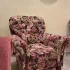 كنب وطاولات