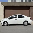 تويوتا يارس نظيف جدا