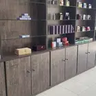 محل عود وعطور ومستحضرات تجميل للتقبيل أو للإيجار