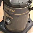 مكنسة سانيو مع سلك 3 متر