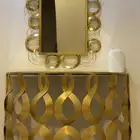 مدخل مرايا وطاوله