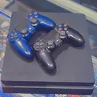 (تم البيع)سوني بلايستيشن 4