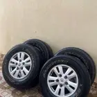 للبيع 5 جنوط جكسار 2008 حقت وكالته مع سبير وكفرات