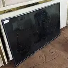 شاشة مكسوره كسر بسيط