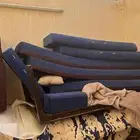 عندي كنب نظيف كامل جلسه اسفنج سعره 200 مع فرشه كبيره
