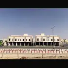 شقق عزاب ومعارض تجارية بحي الجنادرية