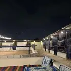 ايواء خيل بقرب ميدان الفروسيه