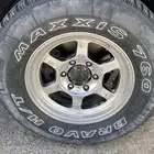 للبيع جنوط ريس مع كفرات ماكسس