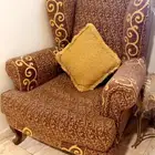 2كنب مفرد تحتاج لتنجيد الارجل فقط