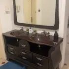 مغسلة مع مرايتها للبيع