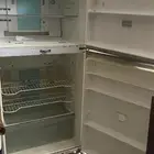 ثلاجة توشيبا مشروطة من ناحية البرودة المشكلة فقط اسفل الباب