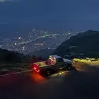يوجد باصات لليجار اليومي معاسايق وبدون