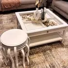 طاولة من ايكيا شبه الجديده مع طاولات خدمه