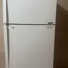 ثلاجة للبيع