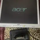 عدد 2 شاشه كمبيوتر و عدد 3 كيبورد و عدد 3 يد تحكم و اسلاك