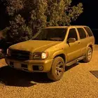نيسان باثفندر 2002