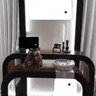 طاولات ولوحة اسقبال