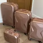 شنط دبش شنط سفر وردي للبيع طقم