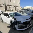 مازدا 6 مصدوم