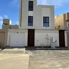 دور اول للإيجار حي النرجس