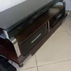 طاولة تلفزيون