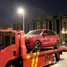 سطحه بحره حدا المرسلات لنقل السيارات