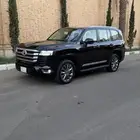 لاندكروزر 2023 فل كامل L3