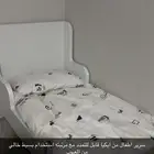 سرير ايكيا قابل للتمدد نظيف جدا الموقع المخواه