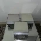 طاوله وحده كبيره وا ثلاث صغار وحده بدون قزاز