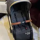 عربية اطفال   مستخدمه لكنها نظيفه وعجلاتها تمشي بشكل جيد