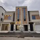 للبيع شقه ارضيه 6 غرف مع حوش حى النزهه احد رفيده