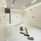 للبيع ملحق روف حي احد من 6غرف