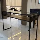 طاولة